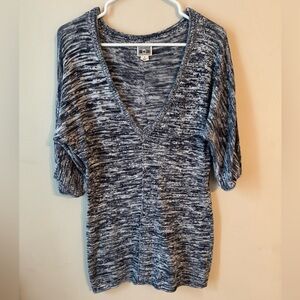 Converse One Star Women's Medium Oversized Long Sweater With Deep V Neck